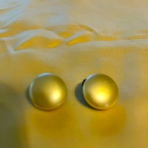 Vintage clip on earrings